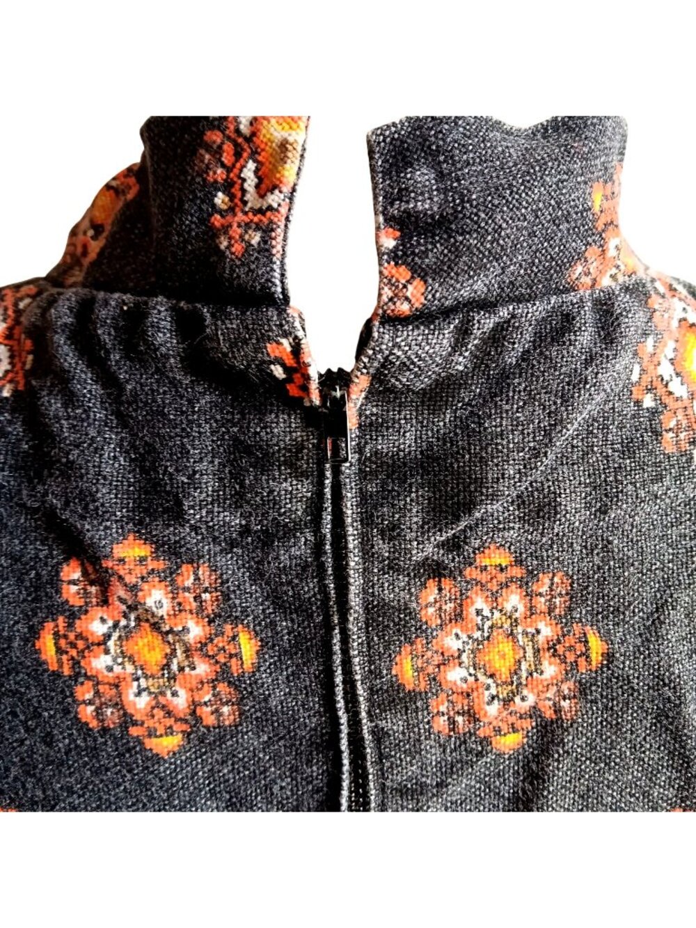True Vintage Medium 1970's Top High-Neck Blouse Zip Back & Geometric Pattern